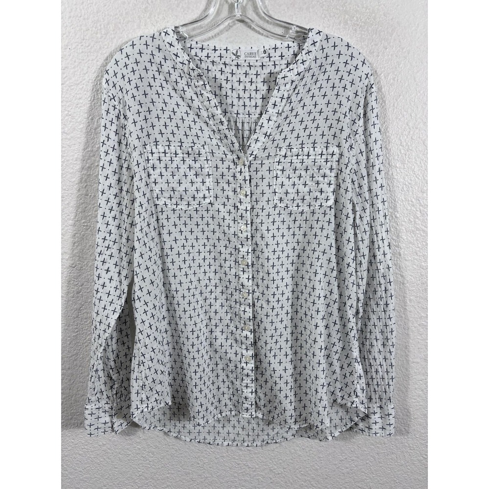 Carve Designs Shirt Womens Medium White Geometric Button Front Long Sleeve
